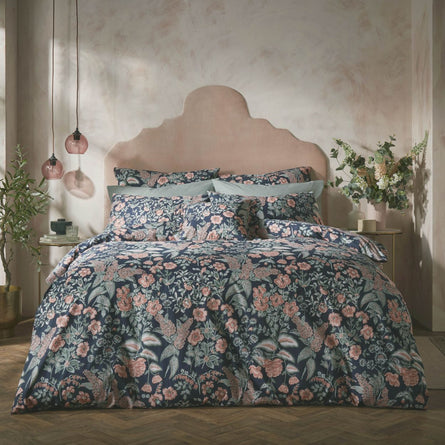Amanda Holden Cotswold Floral Navy Bedding